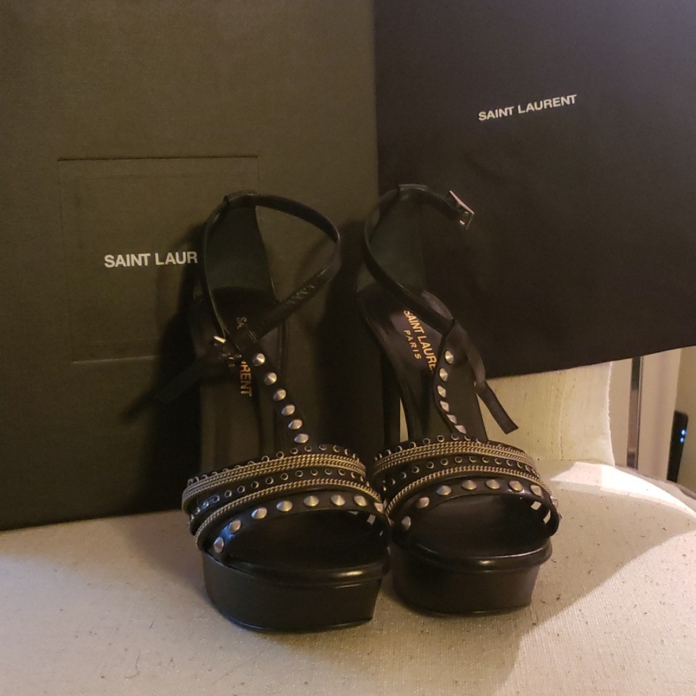 Yves Saint Laurent tribute heels